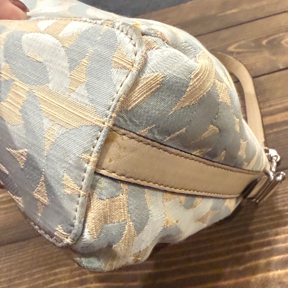 Coach Op Art Sufflette Small Hobo/Shoulder Bag (#45582)(with Hang Tag)(EUC) - Picture 12 of 17